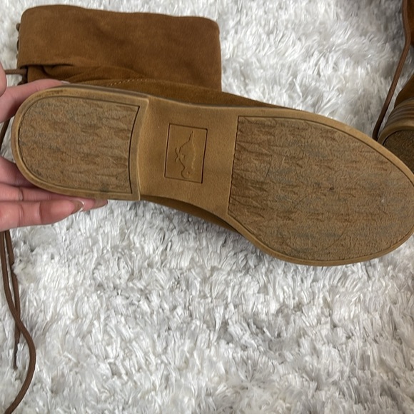 Boots - Picture 3 of 3